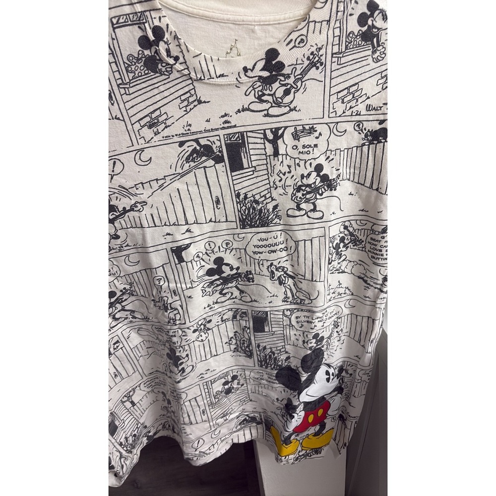 Vintage Walt Disney World Hanes Mickey Mouse Comic Strip All Over Print Shirt